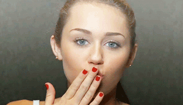 GIF animado (12110) Miley cyrus beso