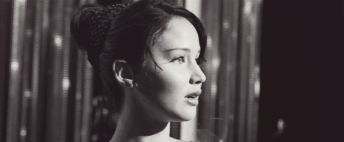 GIF animado (68259) Katniss vestido llamas