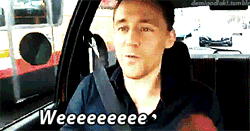 GIF animado (67021) Tom hiddleston haciendo malabares